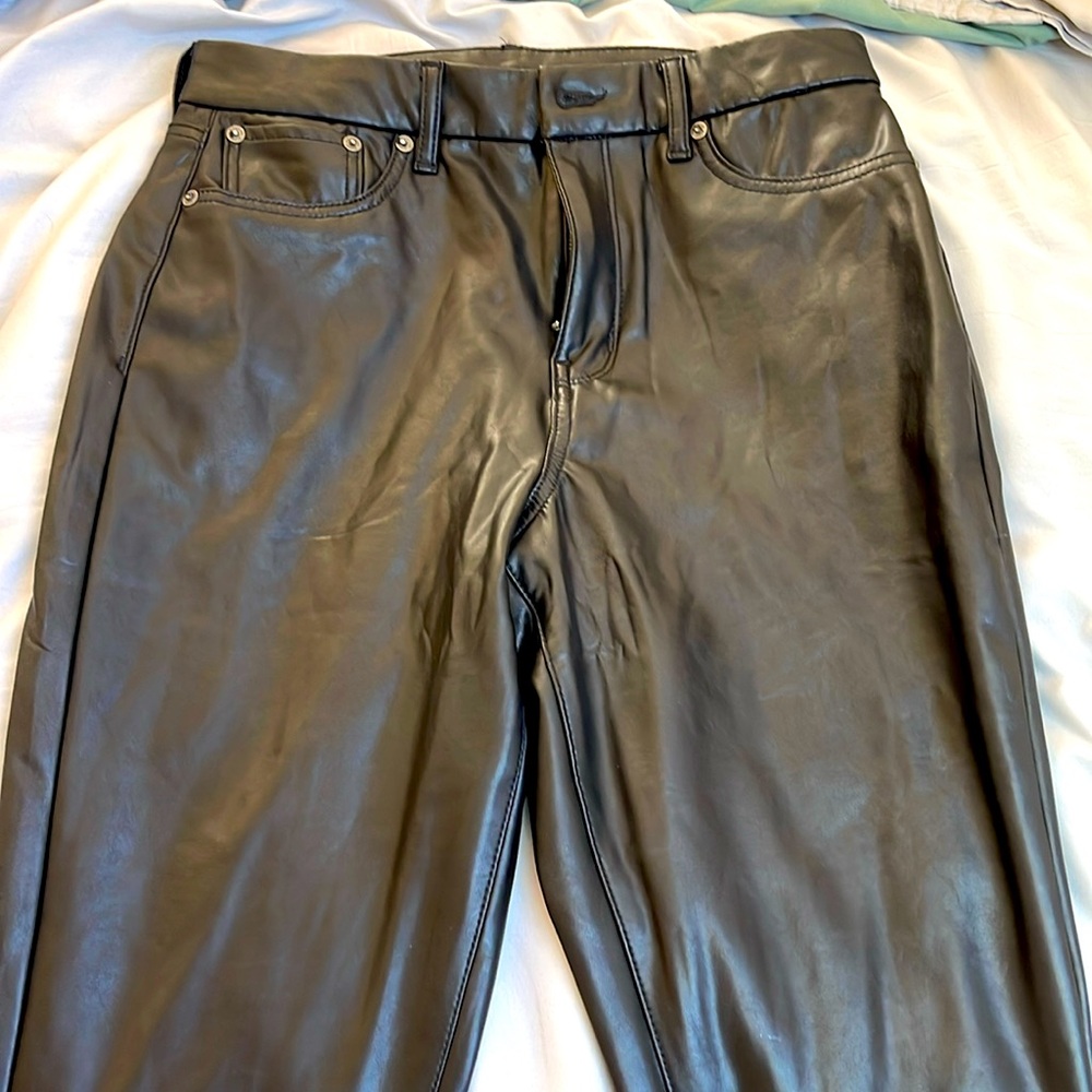 NEVER WORN AMERICAN EAGLE SIZE 10 LONG black leather pants
